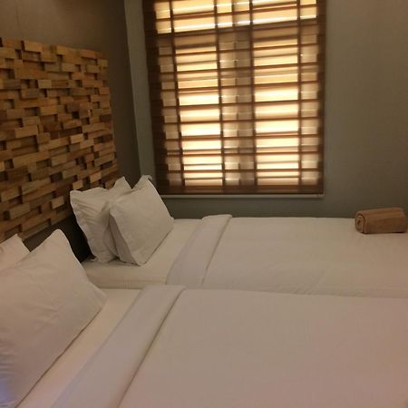 Wan'S Beach Guest House Dungun Exterior photo