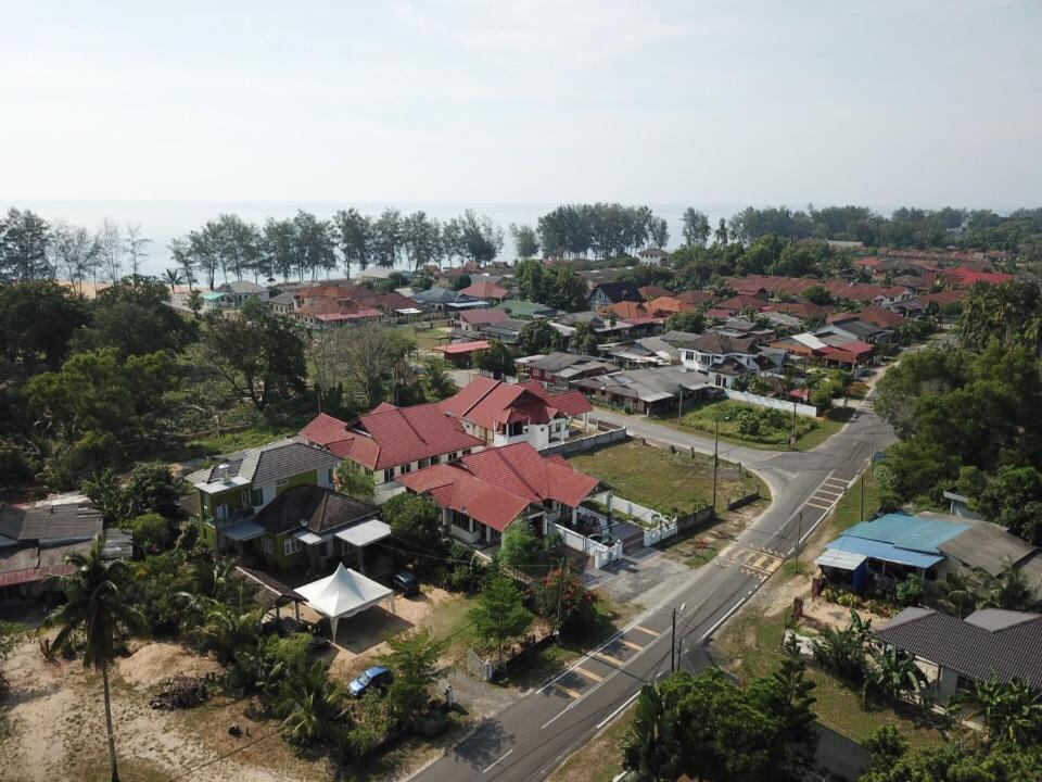 Wan'S Beach Guest House Dungun Exterior photo