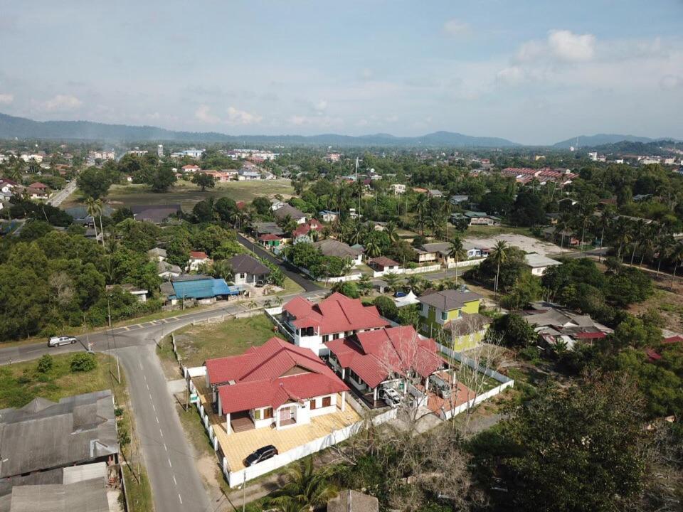Wan'S Beach Guest House Dungun Exterior photo