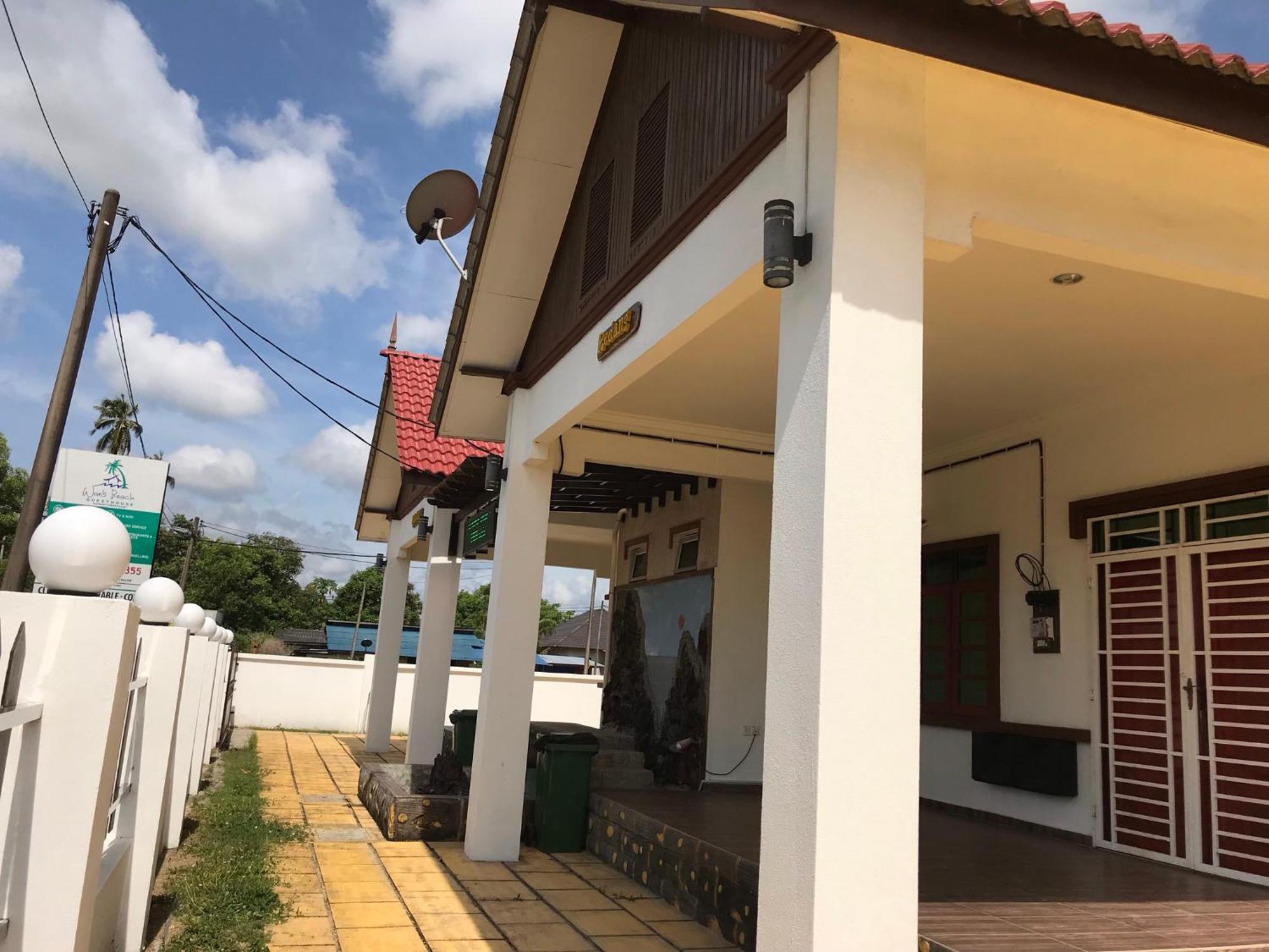 Wan'S Beach Guest House Dungun Exterior photo