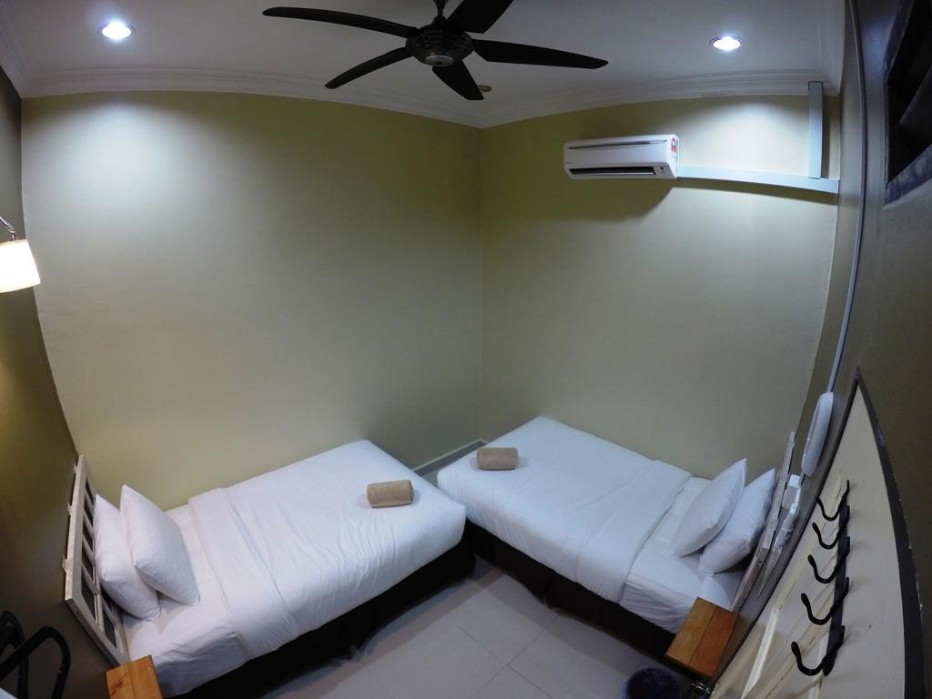 Wan'S Beach Guest House Dungun Room photo