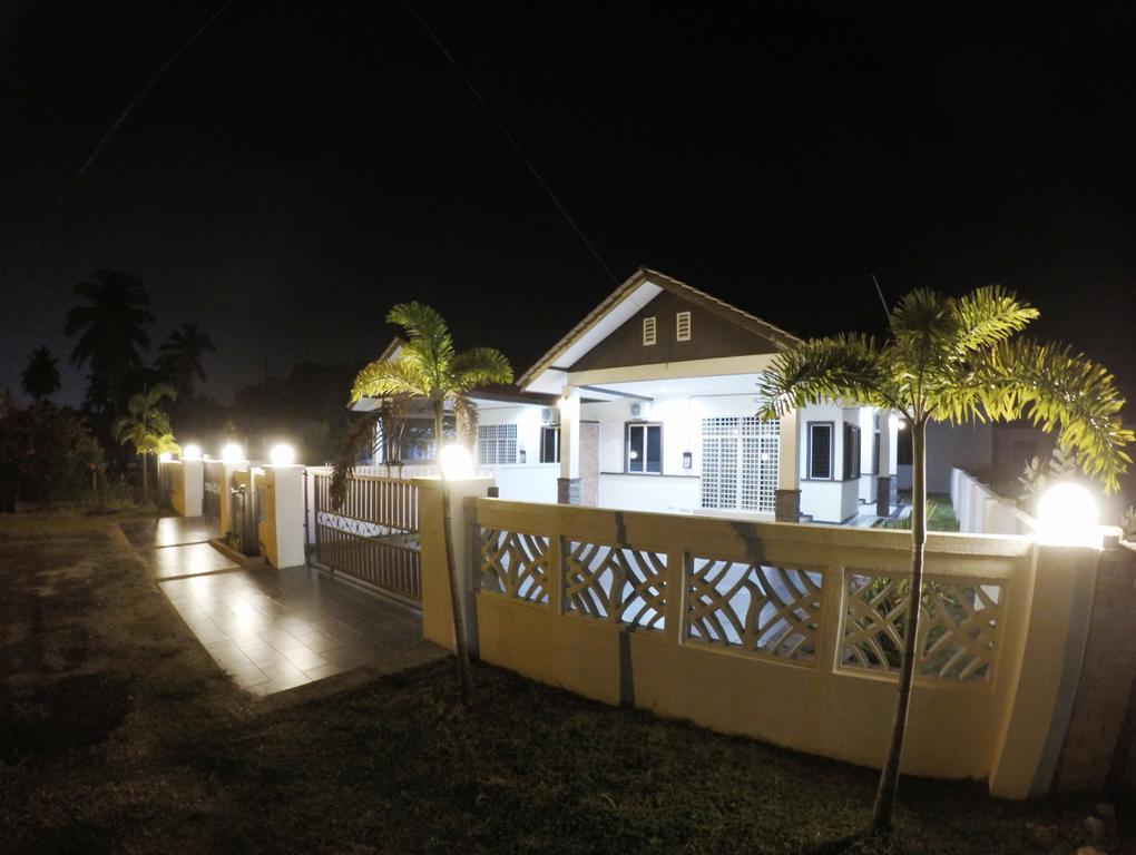 Wan'S Beach Guest House Dungun Room photo